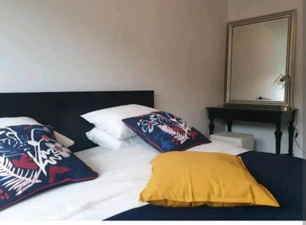 Beautiful Three Queen Beds Apartment In City Center , 100M2, Near Tram Luxemburgo Exterior foto